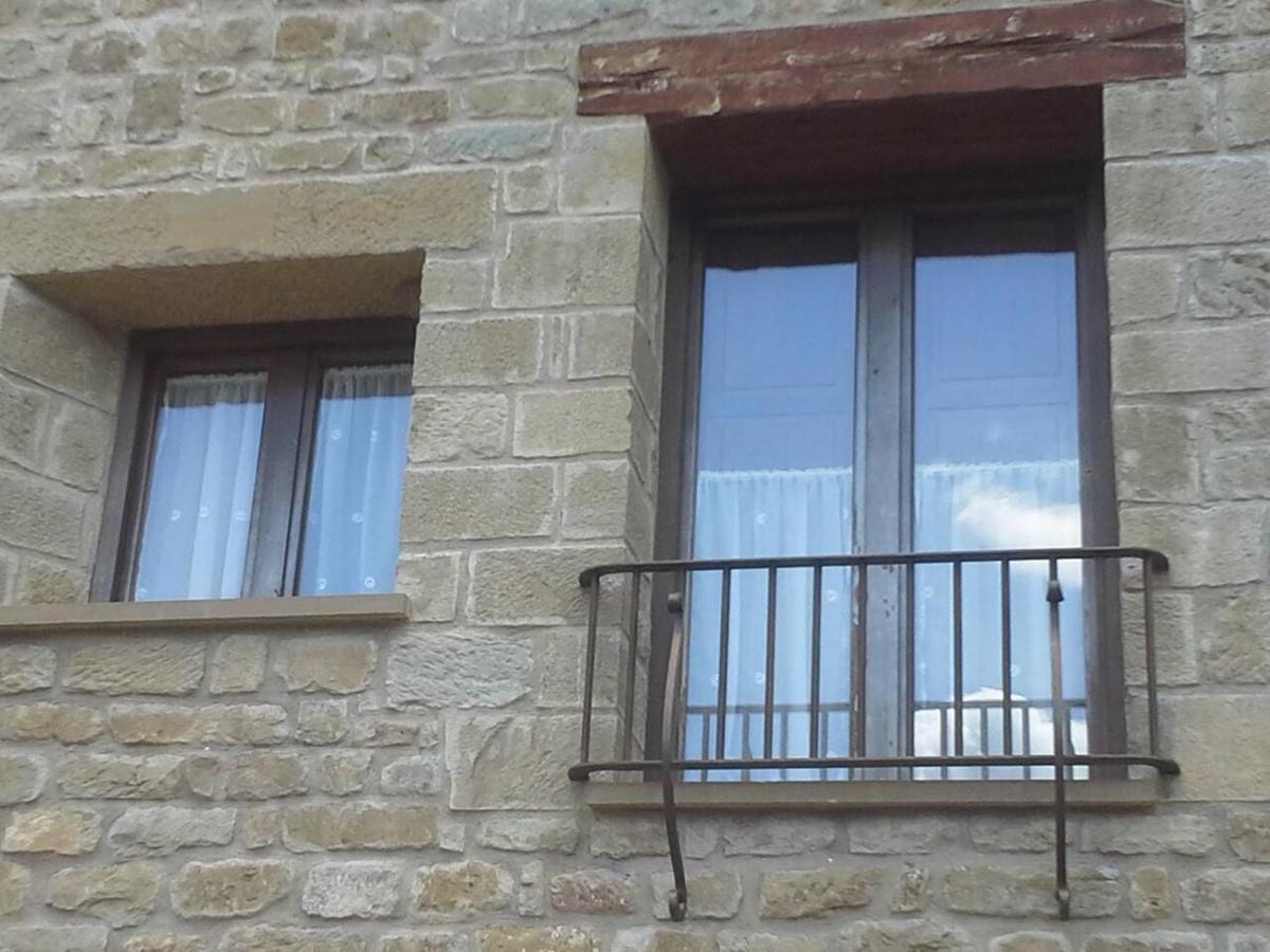 Apartamento Fontellas-Ayerbe Fontellas  エクステリア 写真