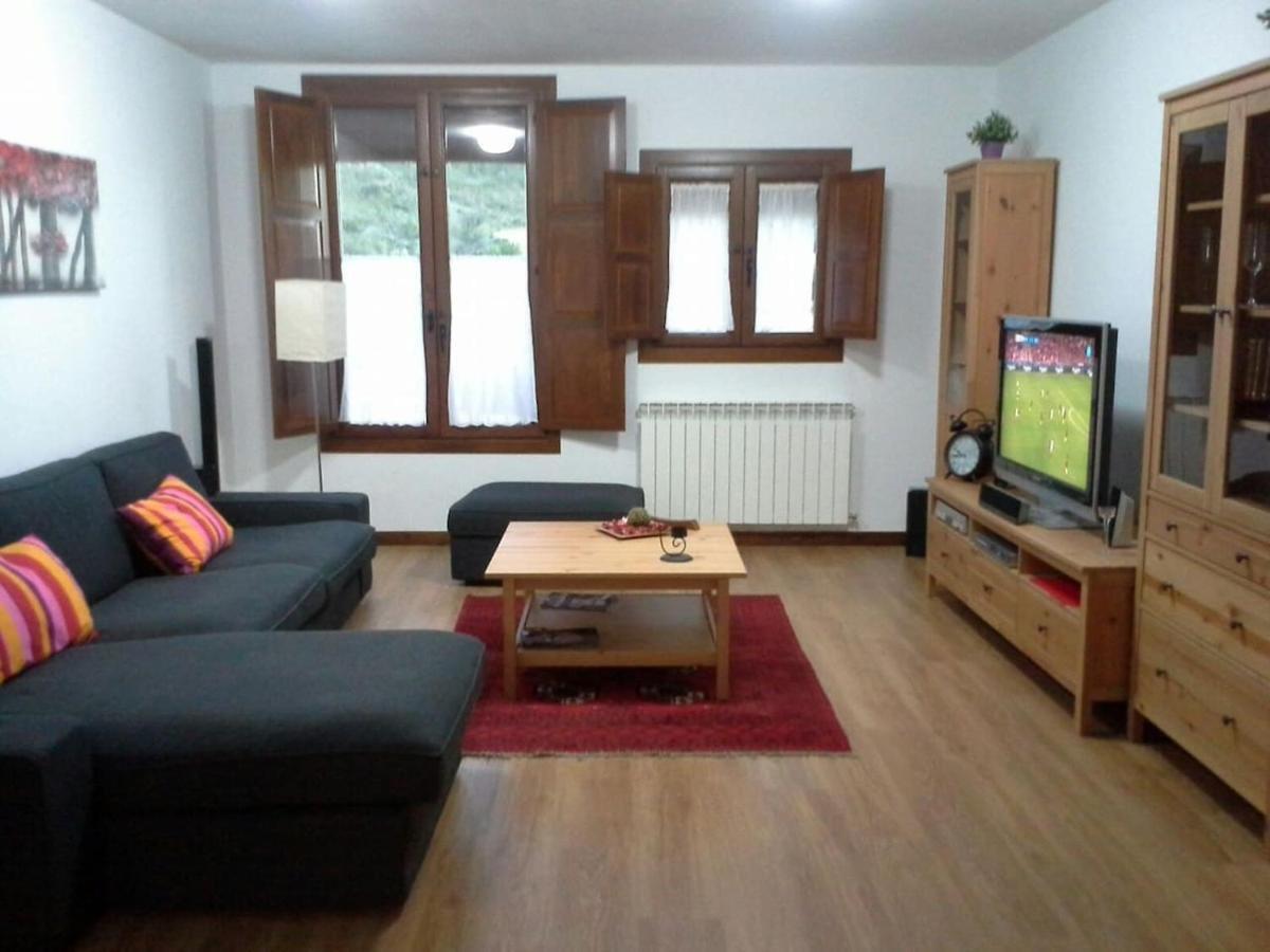 Apartamento Fontellas-Ayerbe Fontellas  エクステリア 写真